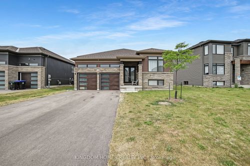 25 Beatrice Dr, Wasaga Beach, ON, L9Z0L3 | Card Image