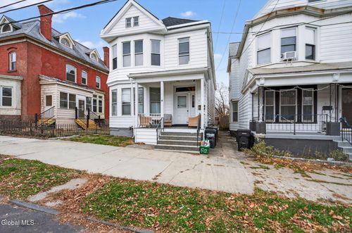 512 16th St, Watervliet, NY, 12189-2748 | Card Image