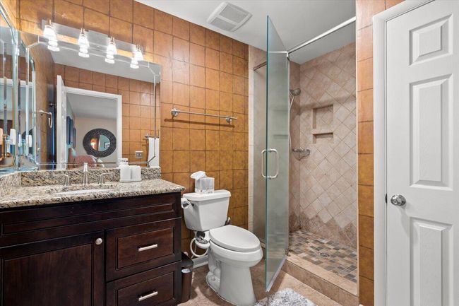 Large Ensuite | Image 26