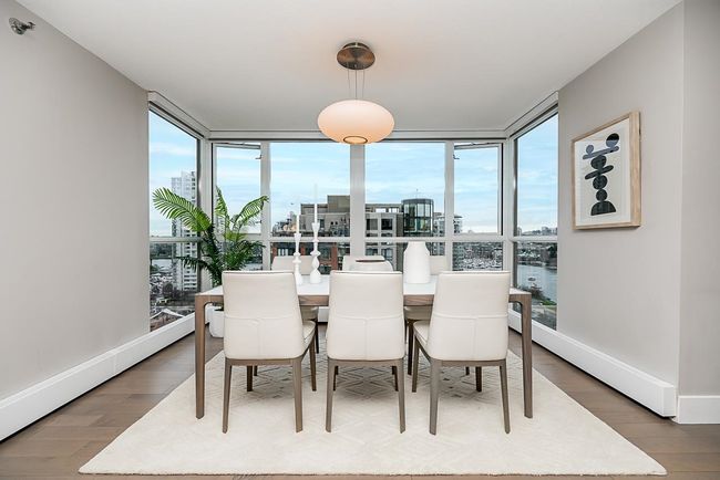 1703 - 289 Drake Street, Condo with 2 bedrooms, 2 bathrooms and 2 parking in Vancouver BC | Image 3