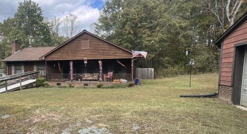 2141 Phibbs Rd, Elon, NC, 27244-8402 | Card Image