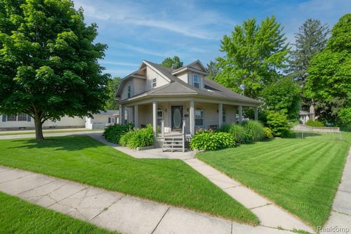301 W Young St, Clio, MI, 48420-1311 | Card Image