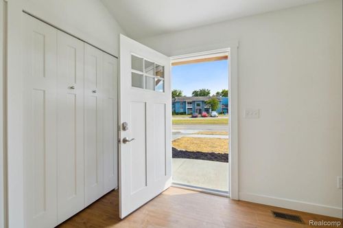 13375 Lenmoore Rd, Van Buren Township, MI, 48111-2809 | Card Image