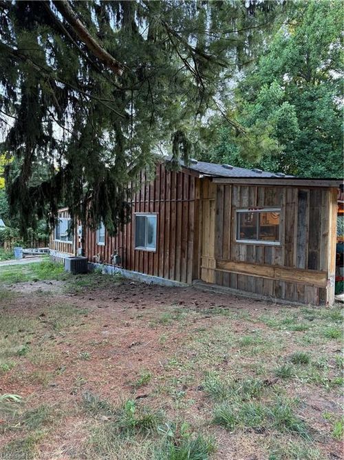 {{alt}} | Card Image