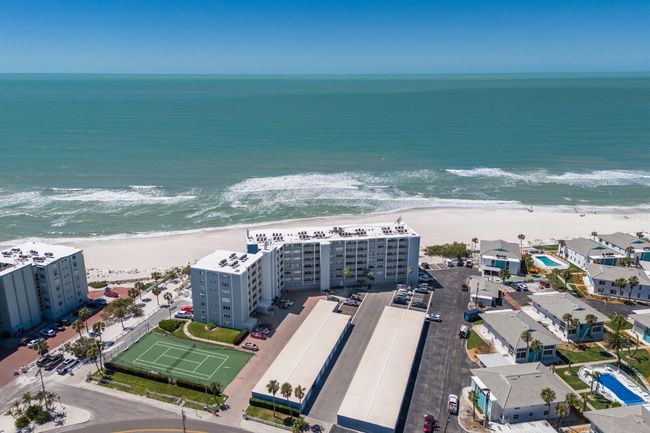 UNIT-204 - 5300 Gulf Dr, Condo with 2 bedrooms, 2 bathrooms and null parking in Holmes Beach FL | Image 78