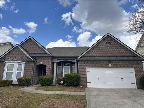 825 Stonehaven Rd Sw, Atlanta, GA, 30331-9527 | Card Image