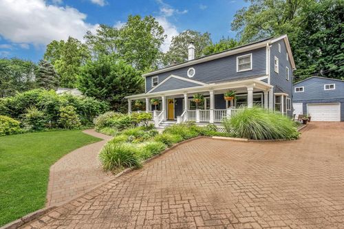 24 Sheldon St, Ardsley, NY, 10502-2500 | Card Image