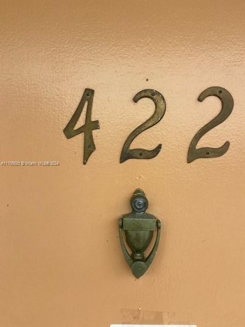 apt-422-666 W 81st St, Hialeah, FL, 33014-4148 | Card Image
