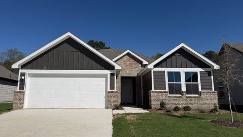 2057 Bobby Ashcraft Dr, Lindale, TX, 75771 | Card Image