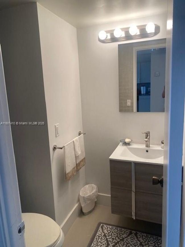 APT-1011W - 2801 Ne 183 Rd St, Condo with 1 bedrooms, 2 bathrooms and null parking in Aventura FL | Image 9