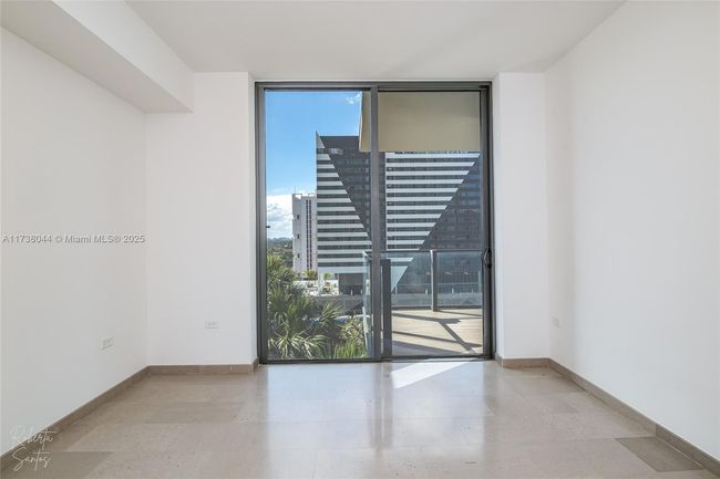 STE-806 - 88 Sw 7 Th St, Condo with 3 bedrooms, 3 bathrooms and null parking in Miami FL | Image 23