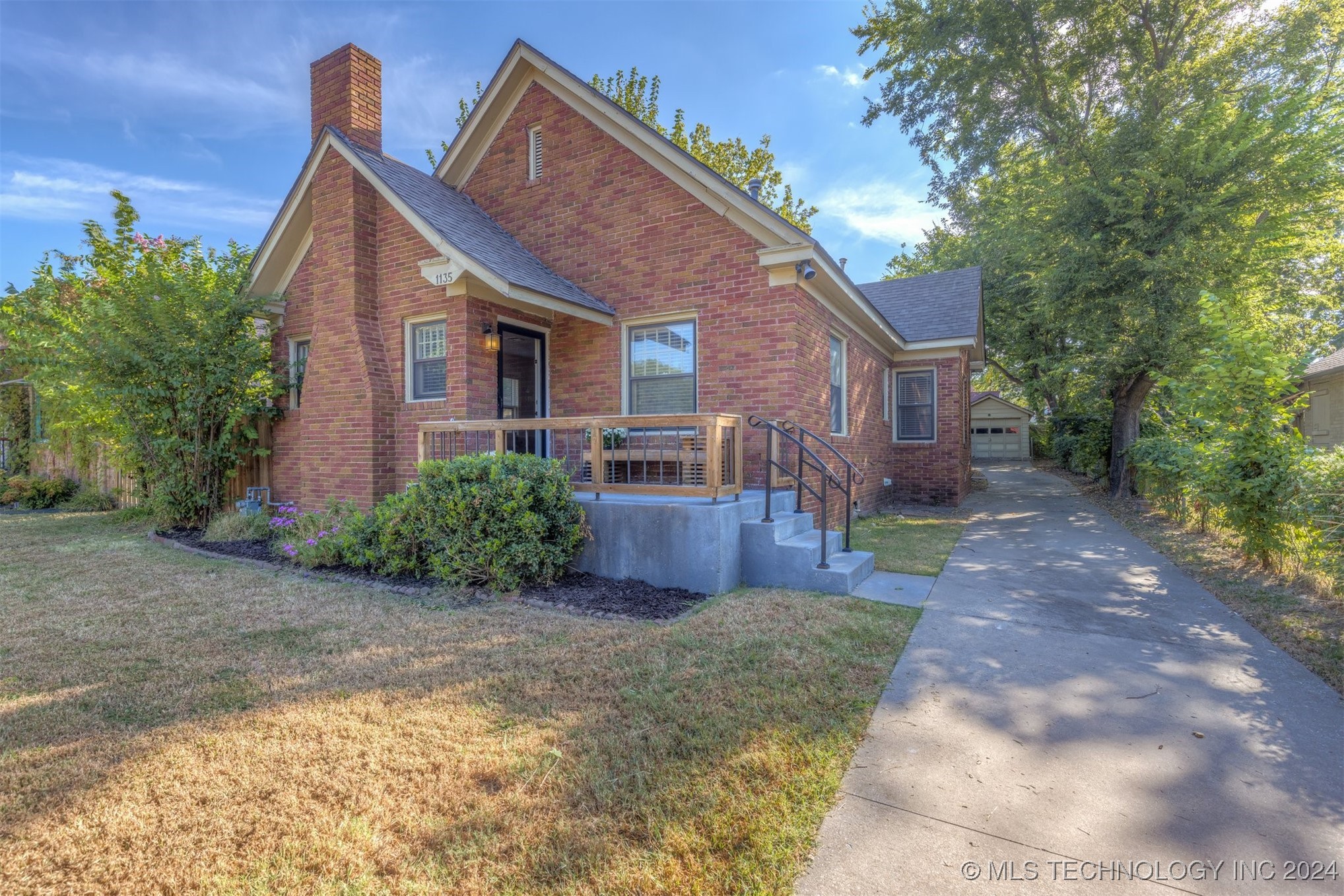 Birmingham Pl, Tulsa, OK 74104