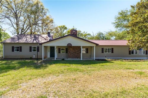 481 David Smith Rd, Winston-Salem, NC, 27127-9125 | Card Image