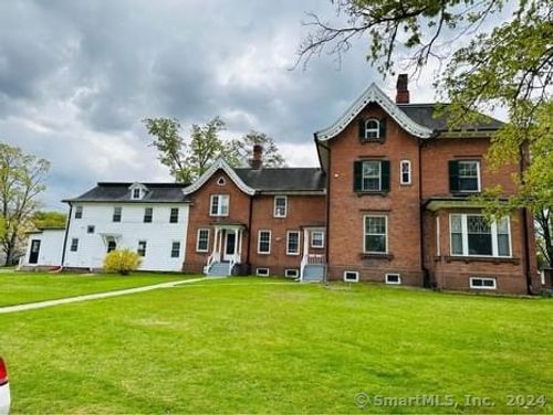 37-27 Woodside Cir, Middletown, CT, 06457-4364 | Card Image