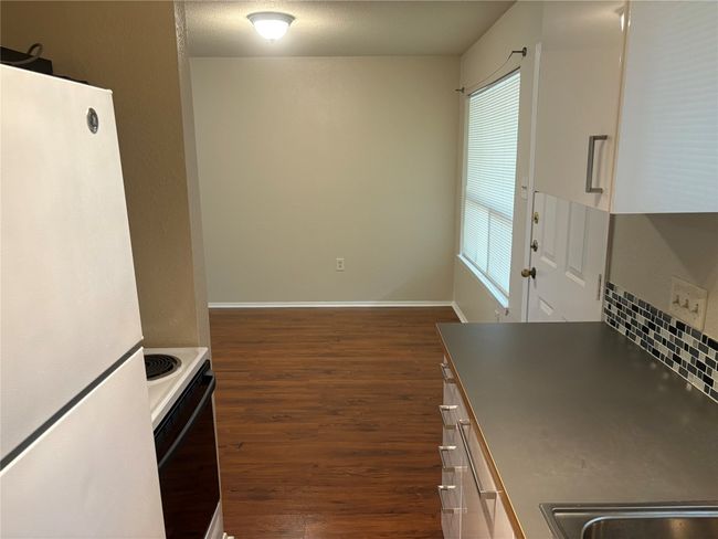 APT-104 - 1514 Parker Ln, Condo with 1 bedrooms, 1 bathrooms and 2 parking in Austin TX | Image 11