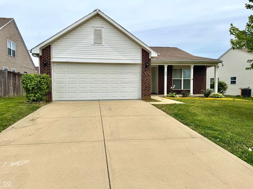 652 Loon Ln, Greenwood, IN, 46143-6623 | Card Image