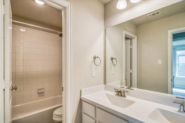 1403 Lone Eagle Way, House other with 5 bedrooms, 5 bathrooms and null parking in Arlington TX | Image 31
