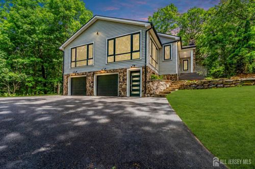 68 North Rd, Boonton, NJ, 07005-9228 | Card Image