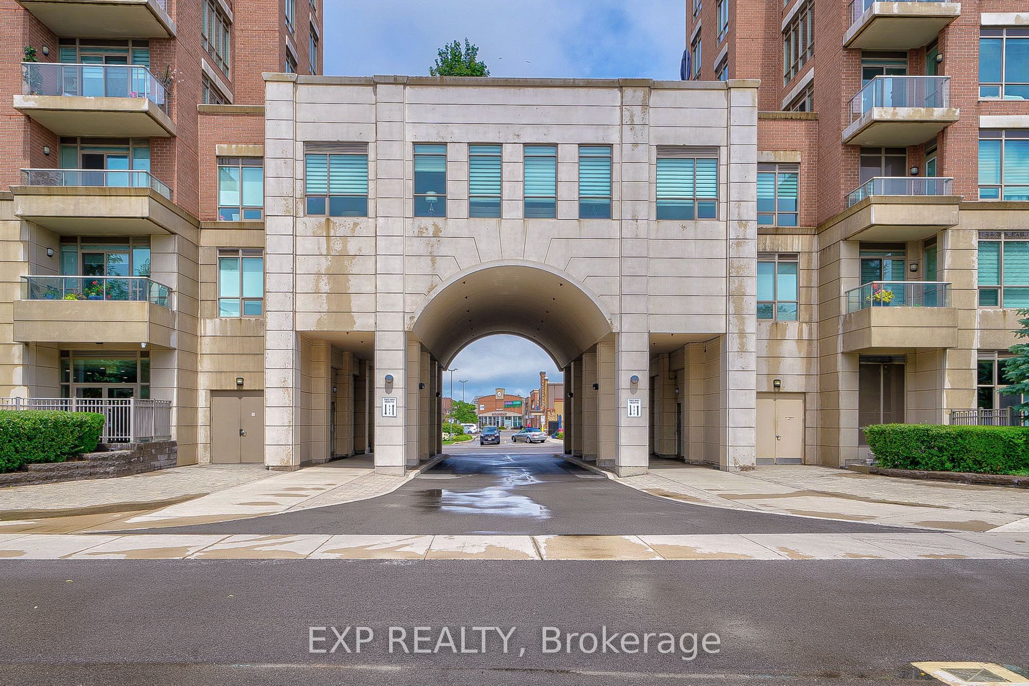 Residential in Oakville 5