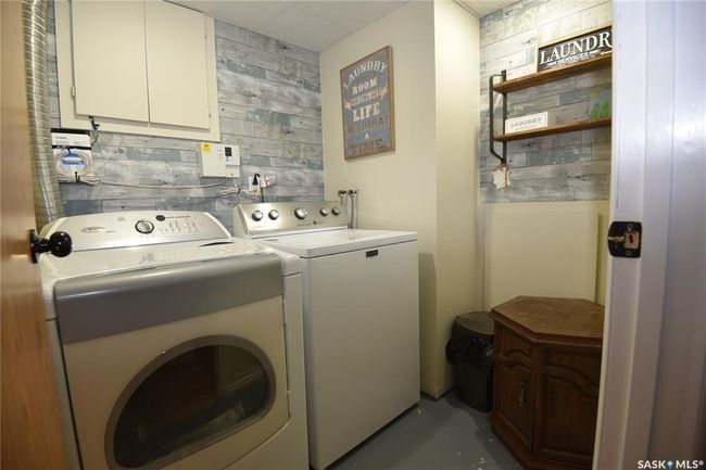 405 1 St St W, House other with 4 bedrooms, 2 bathrooms and 2 parking in Nipawin SK | Image 35