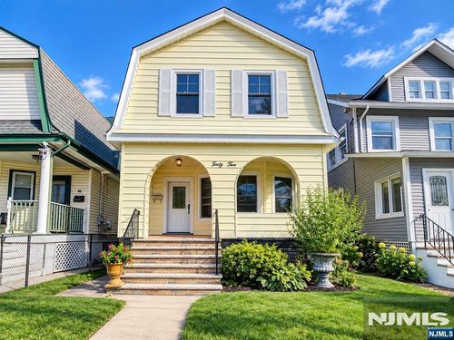 62 High Street, West Orange, NJ, 07052 | Card Image