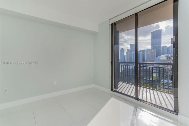 APT-1809 - 540 Brickell Key Dr, Condo with 1 bedrooms, 2 bathrooms and null parking in Miami FL | Image 8