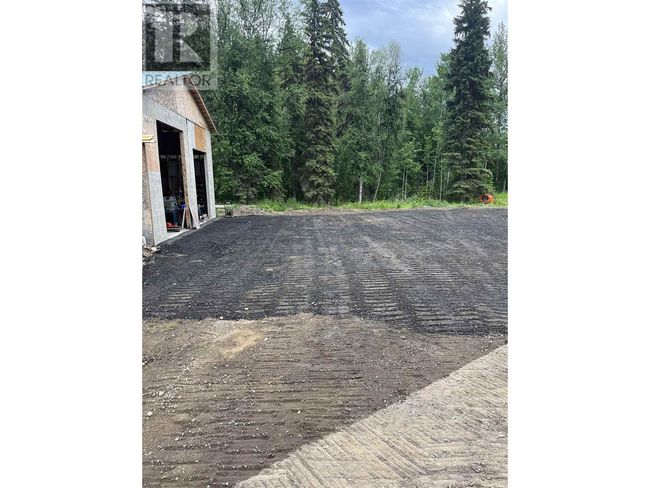 10860 Lake Creek Rd, Home with 0 bedrooms, 0 bathrooms and null parking in Hixon BC | Image 13