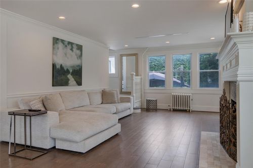 334 Beach 146th St, Rockaway Park, NY, 11694-1006 | Card Image