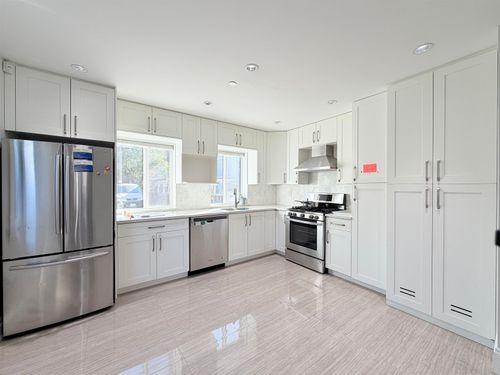 2532 5th Av W, Vancouver, BC, V6K1T1 | Card Image