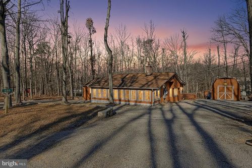 558 Hemlock Ln, BLUEMONT, VA, 20135-4441 | Card Image