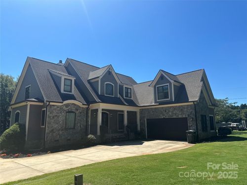 1132 Mt Holly Huntersville Rd, Charlotte, NC, 28214-9387 | Card Image