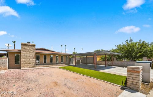 2922 E Kings Ave, Phoenix, AZ, 85032-3017 | Card Image