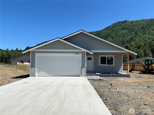 8256 Gold Run Dr, Maple Falls, WA, 98266-8290 | Card Image