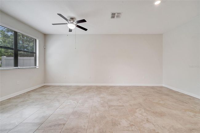 Living Room | Image 9