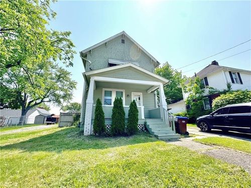 805 Stambaugh Ave, Sharon, PA, 16146-4134 | Card Image