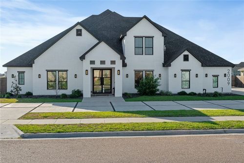 2009 Great Falls Dr, Corpus Christi, TX, 78415-4406 | Card Image