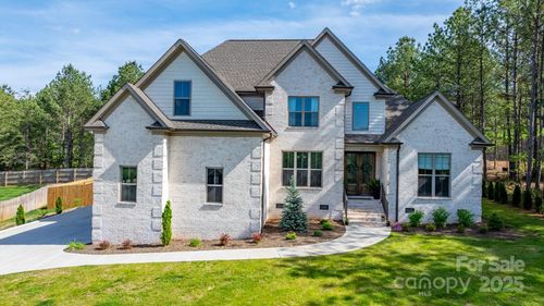 167 Gunpowder View Cir, Granite Falls, NC, 28630-8570 | Card Image