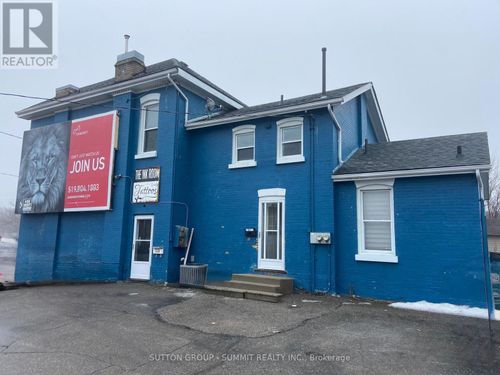 208 Market St, Brantford, ON, N3T3A8 | Card Image
