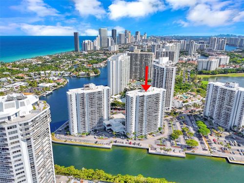 apt-137-20505 E Country Club Dr, Aventura, FL, 33180-3037 | Card Image