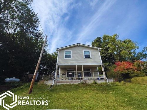 1282 Lakeshore Dr, Brooklyn, IA, 52211-9543 | Card Image