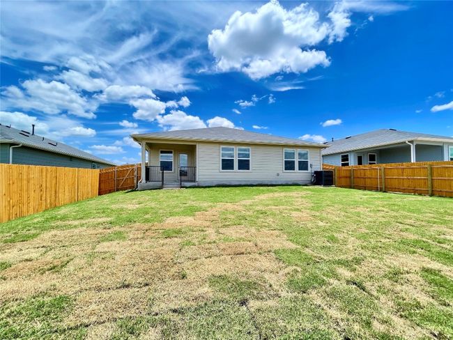 590 Gladiola Loop, House other with 4 bedrooms, 2 bathrooms and 2 parking in Kyle TX | Image 37