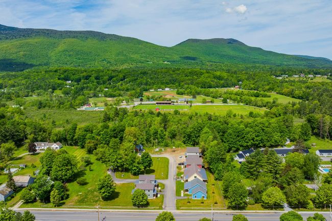 38 Jamesons Flts, Condo with 3 bedrooms, 3 bathrooms and null parking in Manchestr Ctr VT | Image 14