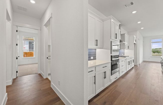 457 Tumbling Creek Run, House other with 3 bedrooms, 4 bathrooms and 3 parking in Kyle TX | Image 16