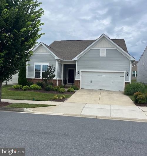 747 Butterfly Weed Dr, GERMANTOWN, MD, 20876-4321 | Card Image