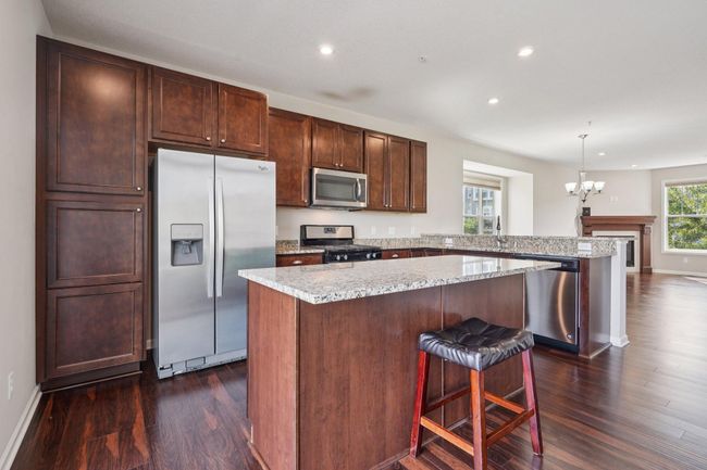17-web-or-mls-- 8169 Central Park Way-1806-013.jpg | Image 17