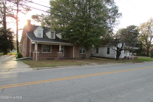 803 Mc Koy Street, Clinton, NC, 28328 | Card Image