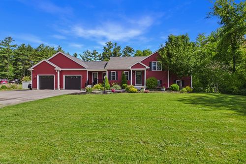 135 County St, Lakeville, MA, 02347-1853 | Card Image
