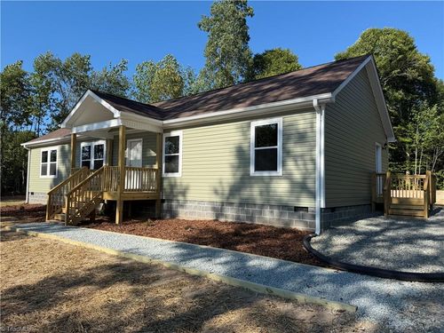 1688 Turner Rd, Lexington, NC, 27292-6829 | Card Image
