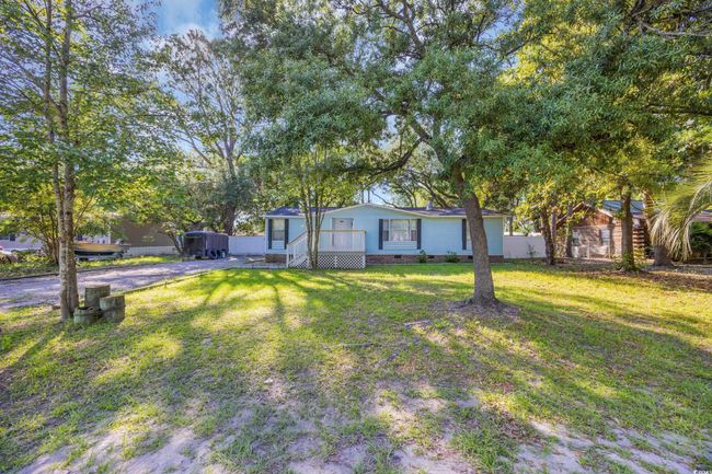 View of front of house with a front yard | Image 4