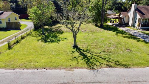 6519 Pinecrest Dr, Hitchcock, TX, 77563-2020 | Card Image